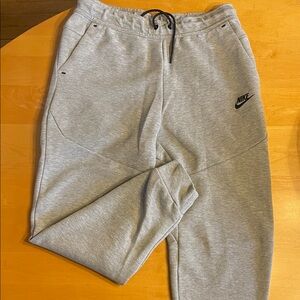 Nike Tech Men's Light Gray Joggers